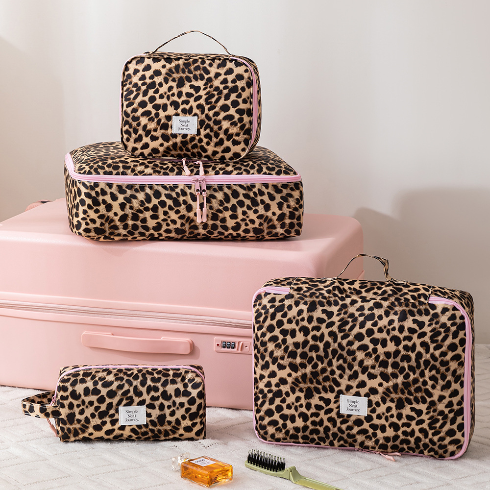 Tas Makeup Leopard Organizer P - Travel Accessories Organizer Bag ulasan dan harga